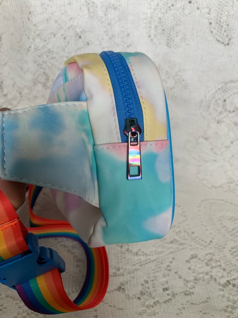 Disney World Parks EXCLUSIVE Castle Pride Collection Fanny Hip Pack - Picture 9 of 10